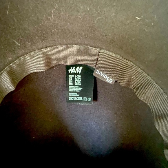 H&M black semi floppy brim hat - Picture 2 of 2